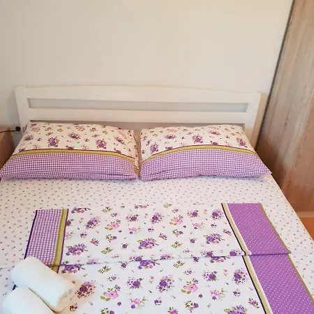 Апартаменты Vera By The Sea *